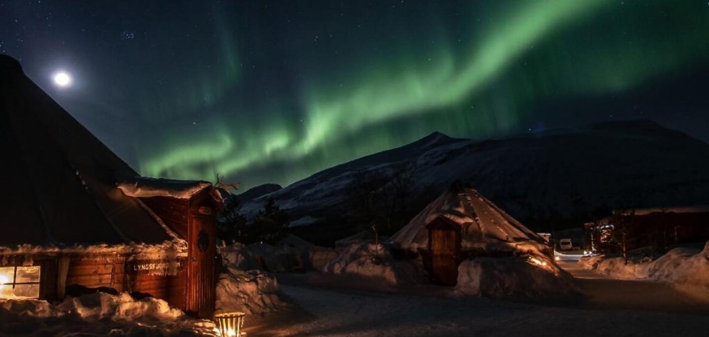 Camp Tamok and Ice Domes Northern lights camp outside of Tromsø