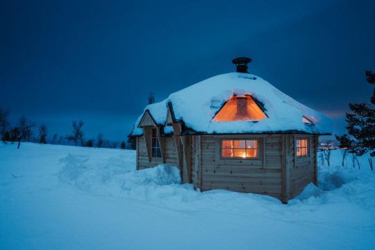 Aurora Sky Point - Snow and Northern Lights