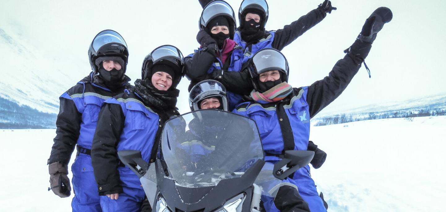 Snowmobilesafari in amazing Lyngenalps